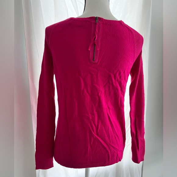 Ann Taylor LOFT Pink long sleeve back Short zipper sweater women's size Small - Picture 10 of 10